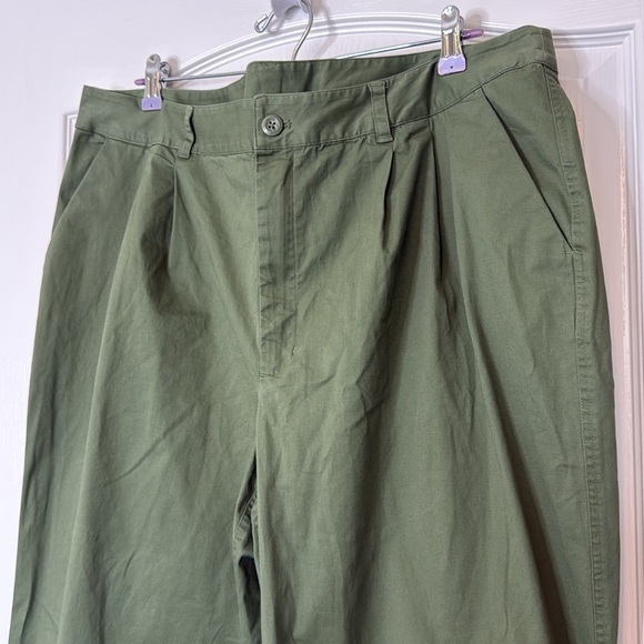 On 34th Pleated Chino Straight Leg Ankle Pants Olive Green 16W - Picture 8 of 15